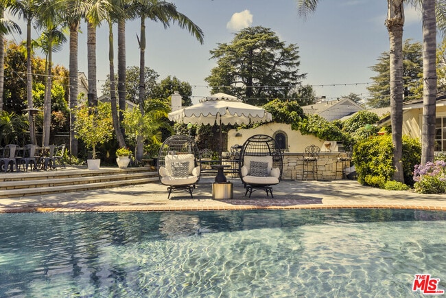 Building Photo - 13166 Valley Vista Blvd