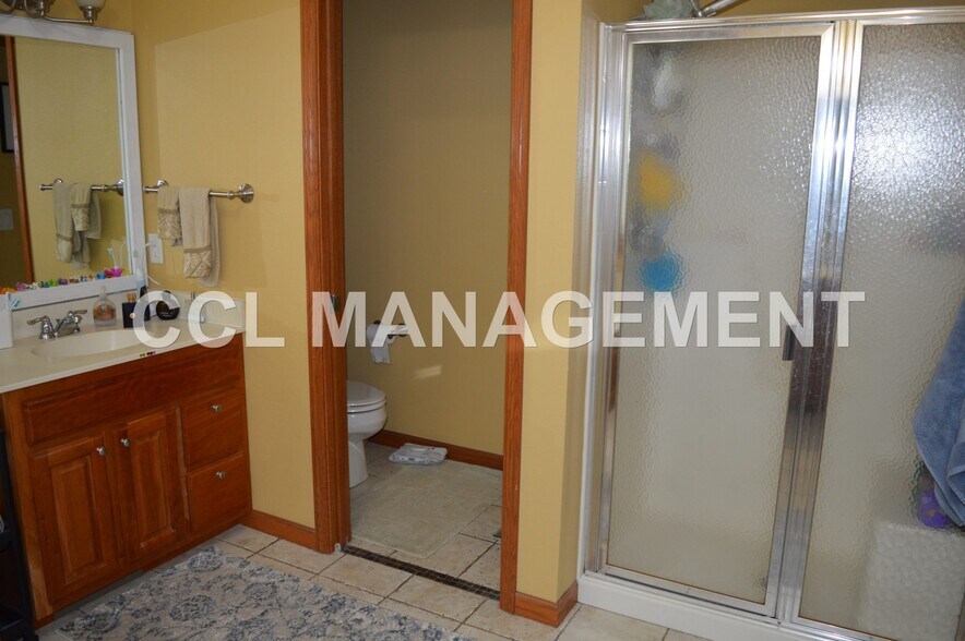Building Photo - 9217 Bear Claw Way