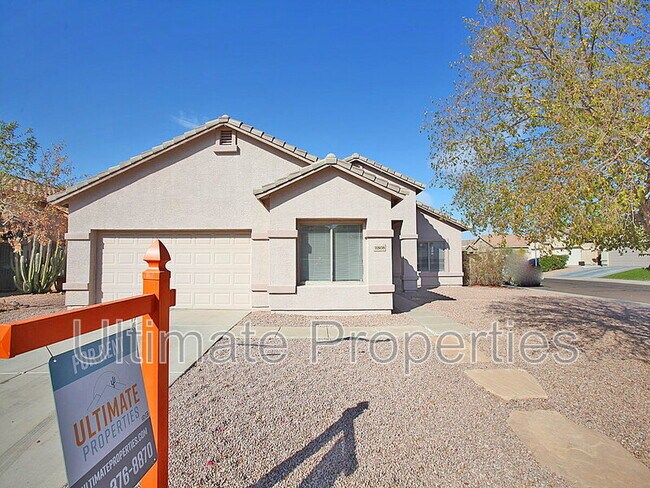 Building Photo - 11808 W Cambridge Ave