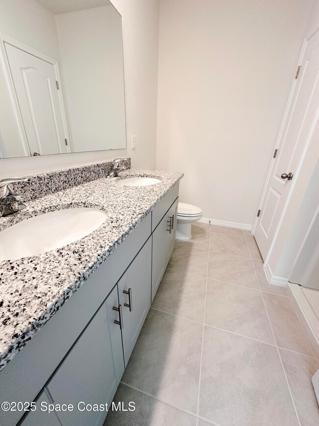 Building Photo - 2712 Golden Trout Ln