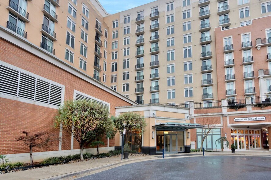 Building Photo - 155 Potomac Passage