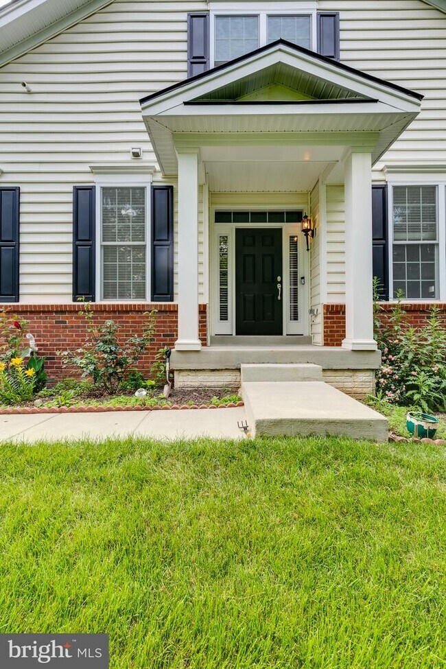 Building Photo - 42948 Courtland Chase Square