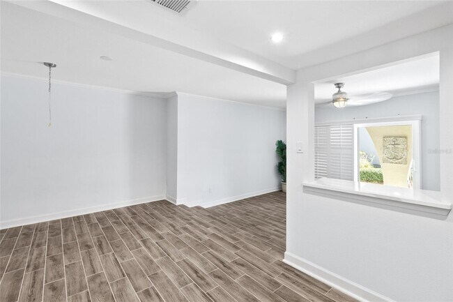 Building Photo - 505 Plaza Seville Ct