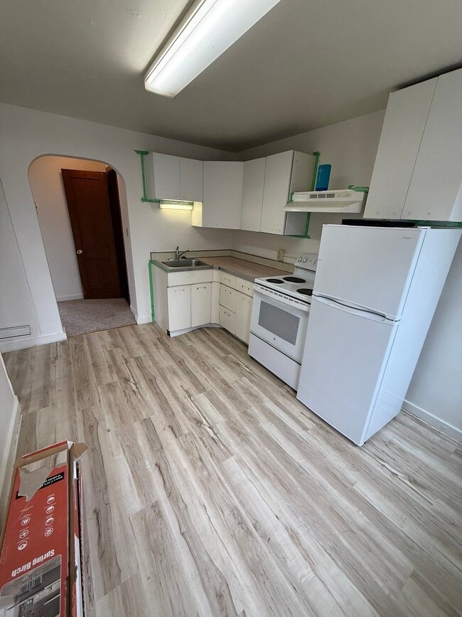 Building Photo - 1923 12th Ave N