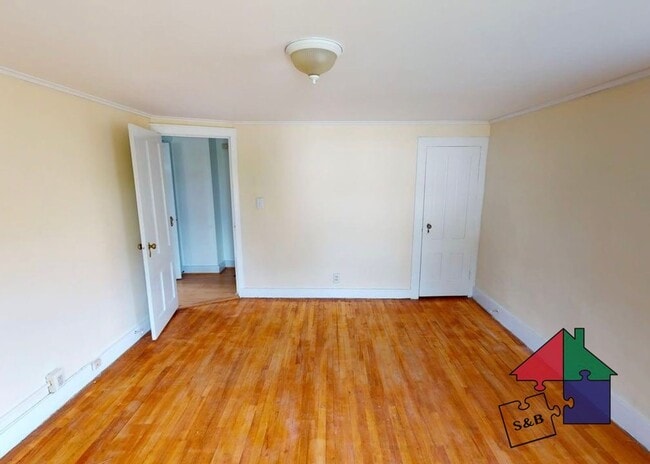 Building Photo - 858 S Barre Rd