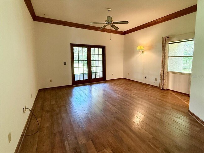 Building Photo - 124 Estates Cir