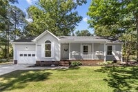 Building Photo - 1300 Calla Cir