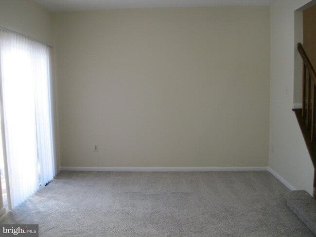 Building Photo - 8171 Fenwick Ct