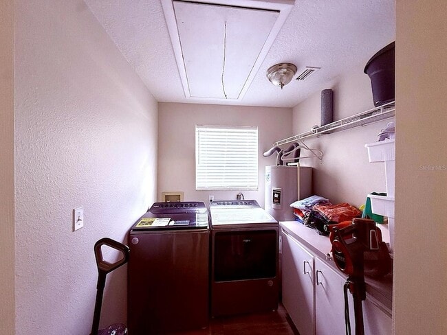 Building Photo - 7218 N Highland Ave