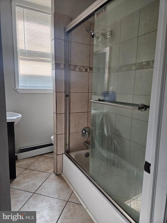 Building Photo - 5325 Webster St