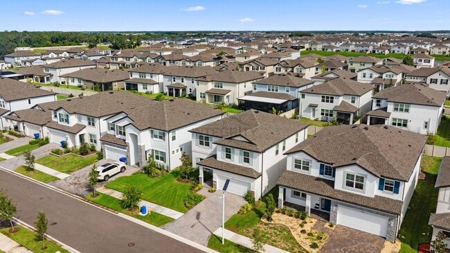 Building Photo - 9464 Crescent Ray Dr