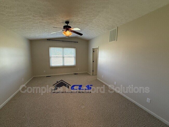 Building Photo - 1752 E Morgan Dr