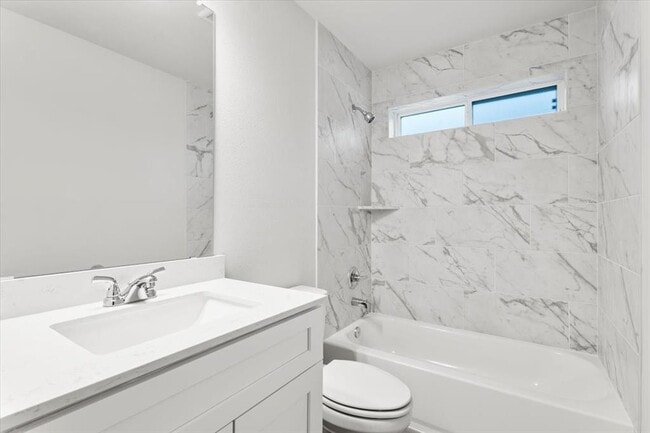 Building Photo - 320 Windstar Rd