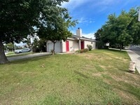 Building Photo - 2924 Merle Ave