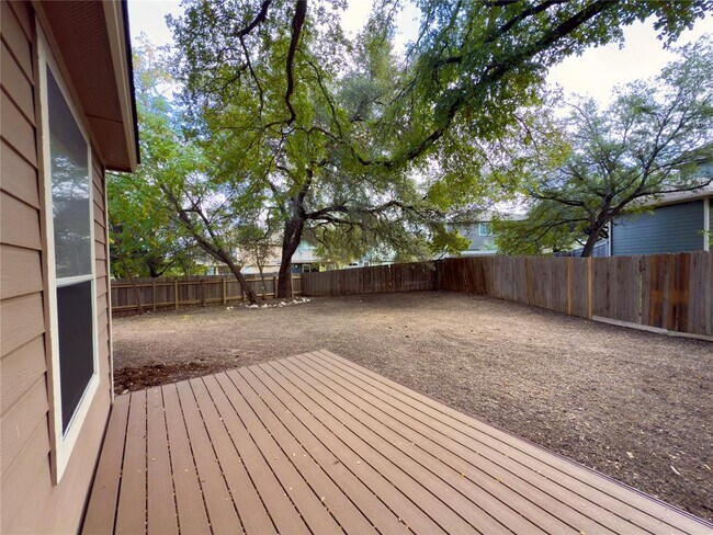 Building Photo - 10317 Laredo Dr