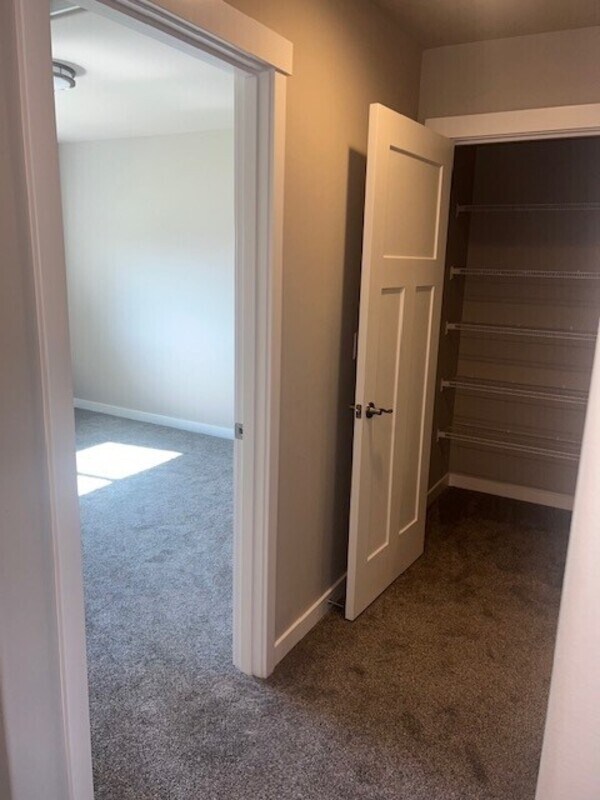 Building Photo - 612 Mead Ave