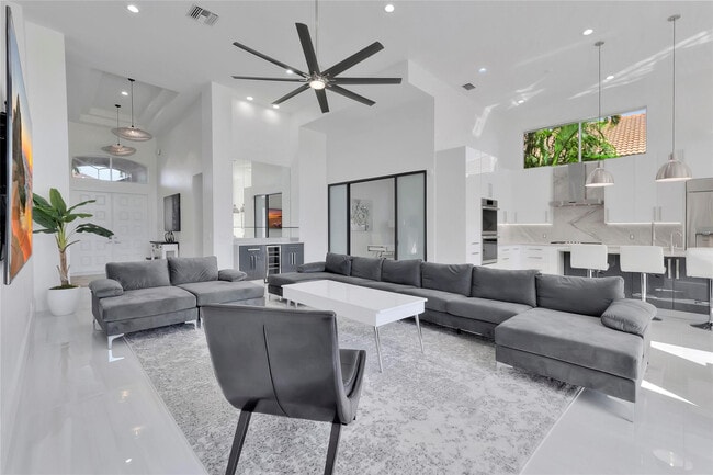 Building Photo - 4088 Briarcliff Cir