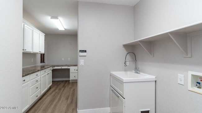 Building Photo - 3441 W Little Hopi Dr