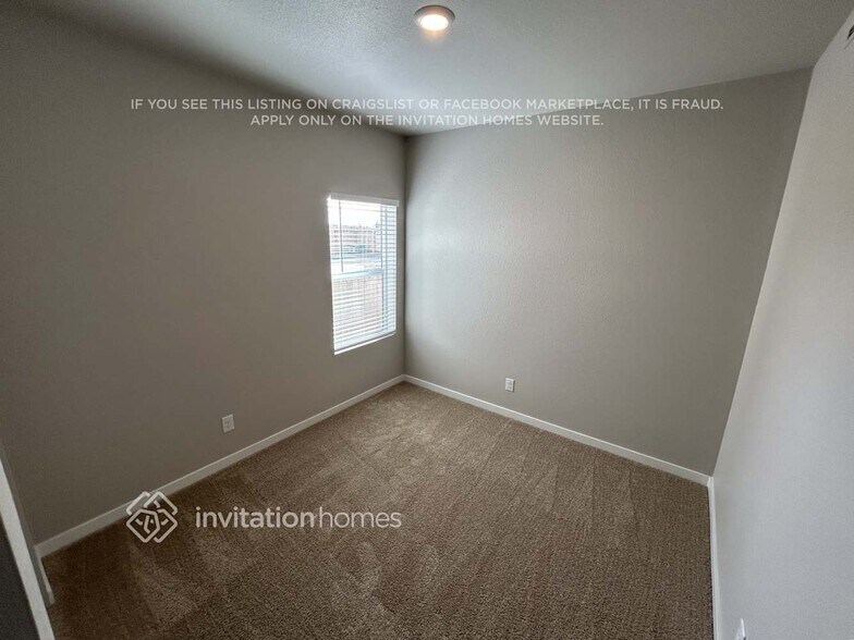 Building Photo - 2214 Alyssa St