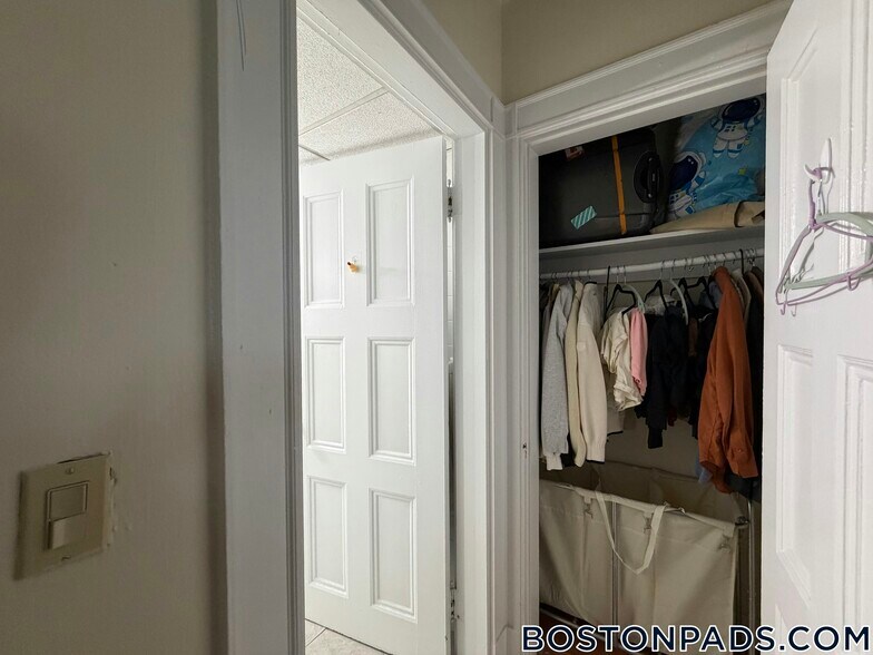 Building Photo - 62 Boylston St