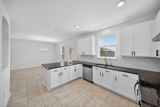 Building Photo - 3254 Old Almonte Dr