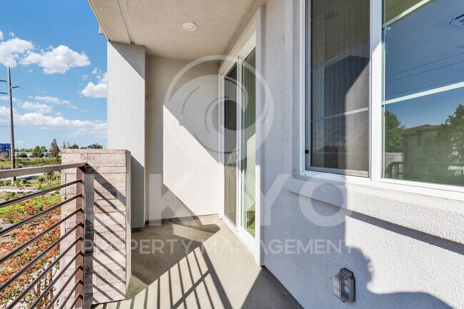 Building Photo - 588 Pawnee Ln