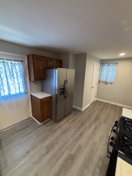 Building Photo - 116 Kathleen St