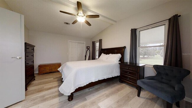 Building Photo - 1519 Hillcrest Dr