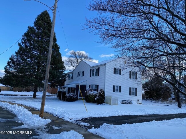 Building Photo - 22-24 Oldfield Pl
