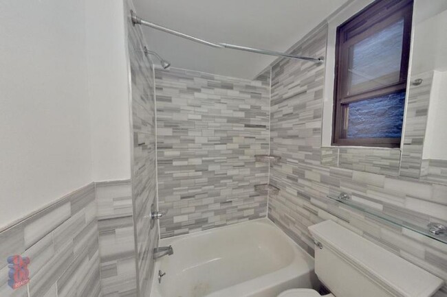 Building Photo - 2 bedroom in NEW YORK NY 10016