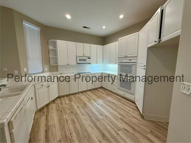 Building Photo - 1808 Talcy Way