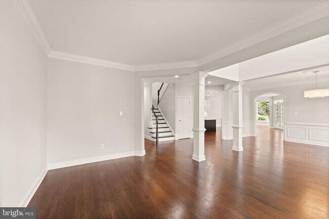 Building Photo - 43620 Merchant Mill Terrace