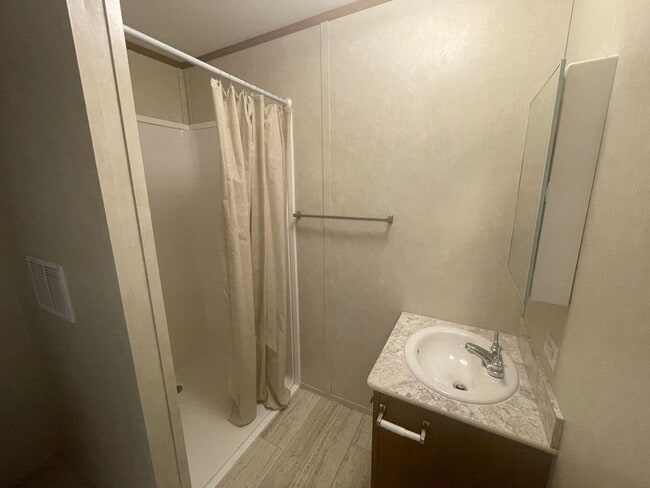 Building Photo - NEW 1 BEDROOM TINY HOME