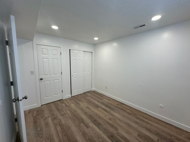Building Photo - 2350 W 6000 S