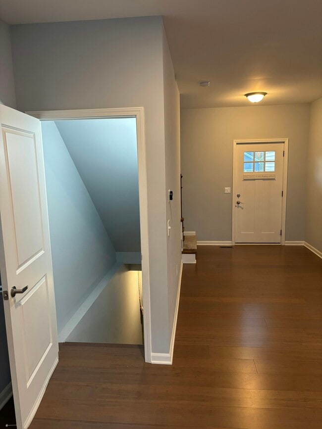 Building Photo - 2142 Hidden Ridge Dr