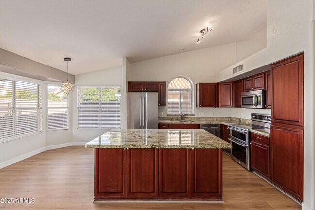 Building Photo - 5340 W Oraibi Dr