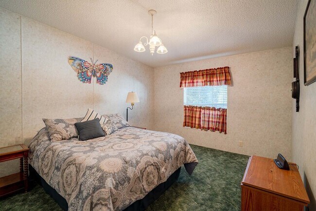 Building Photo - 2671 Oscar Harvey Rd