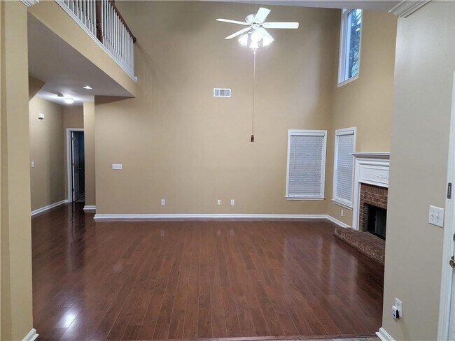 Building Photo - 12990 Meridian Ct