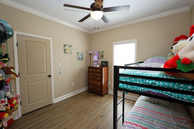 Building Photo - 3905 Crusader Ct
