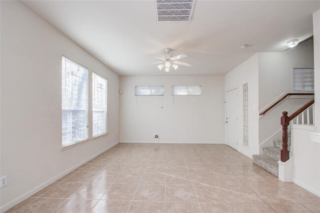 Building Photo - 4512 Balkin St