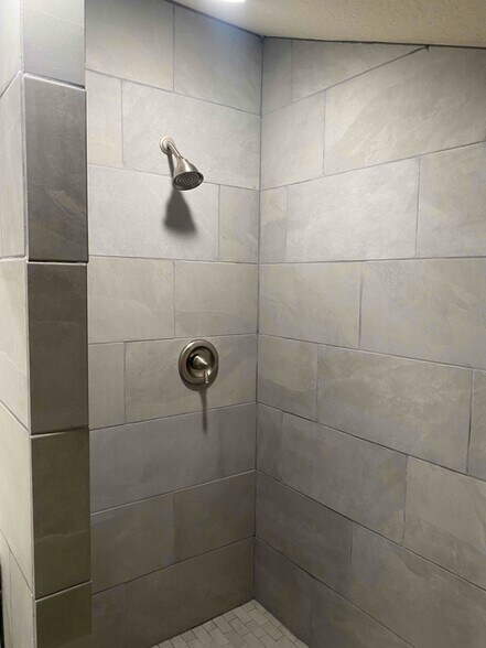 Building Photo - 38 Picnic Gulch Rd