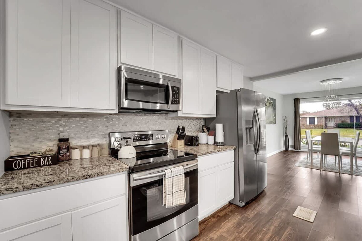 Building Photo - 3801 Kazak St