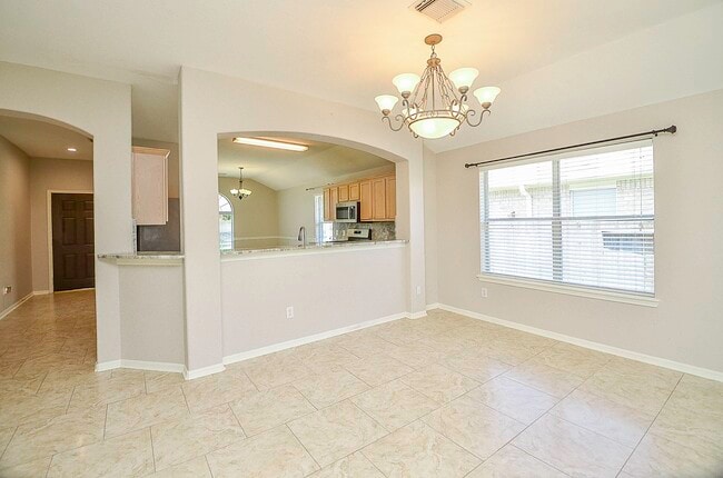 Building Photo - 14618 Rochelle Ct