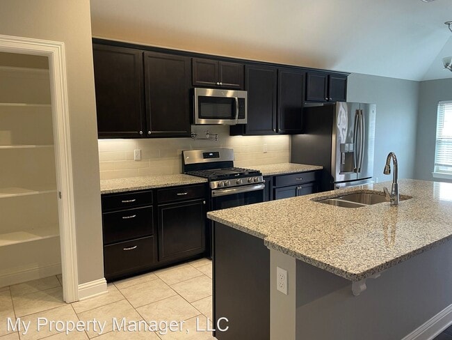 Building Photo - 3 br, 2 bath House - 4001 False River Drive