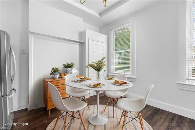 Building Photo - Where Vintage Vibes Meet Modern Mojo—Rent This Rare Historic 4BR/2BA Duplex in Norfolk’s Park Place