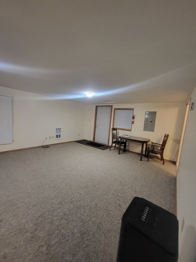 Primary Photo - Clean, Well maintained ADU studio in town
