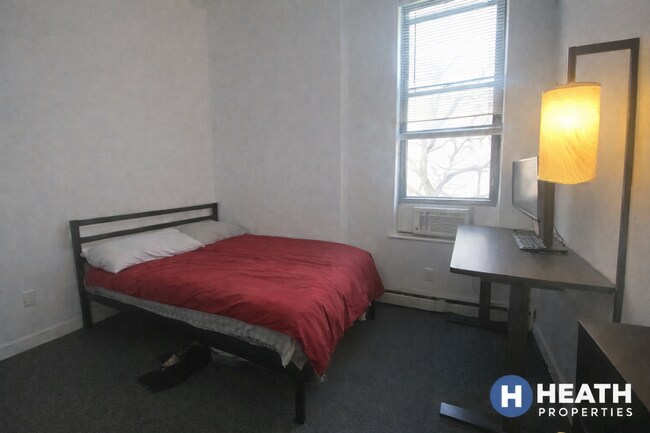 Building Photo - 168 Northampton St