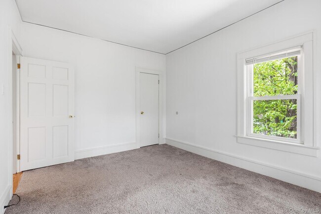 Building Photo - 65 Furnace Dock Rd