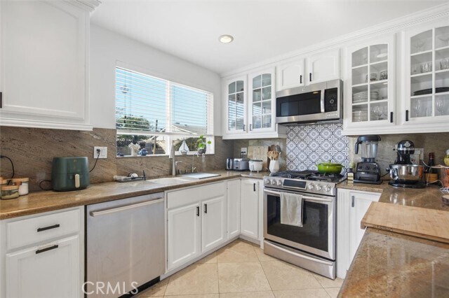 Building Photo - 6443 Gross Ave