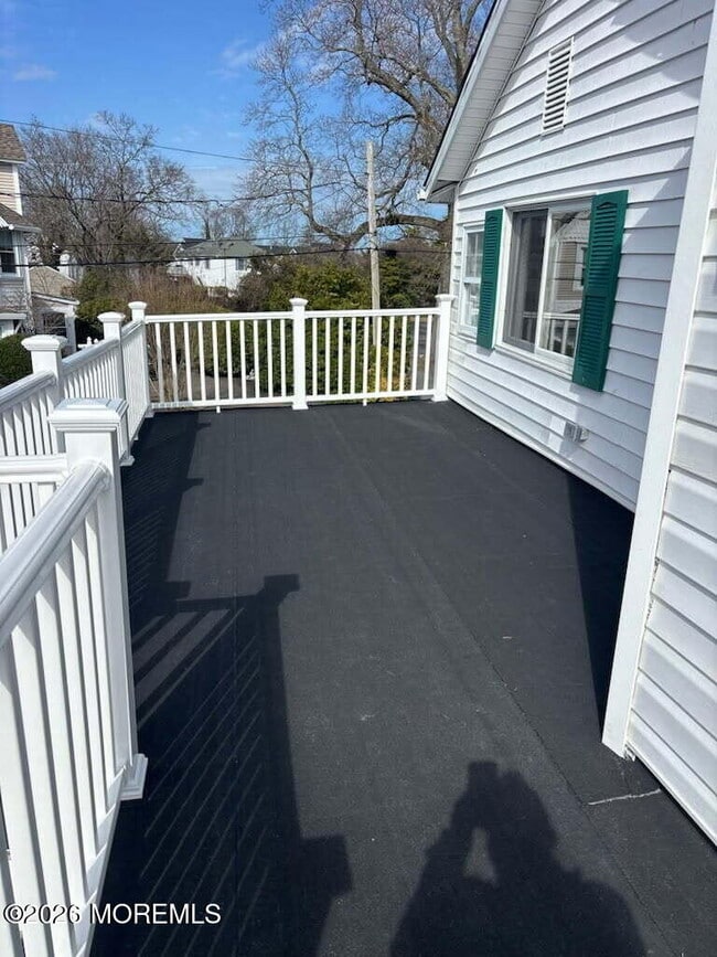 Building Photo - 1001 Arnold Ave